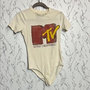 MTV Cream Short-Sleeve Logo Bodysuit with Red and Yellow Graphic